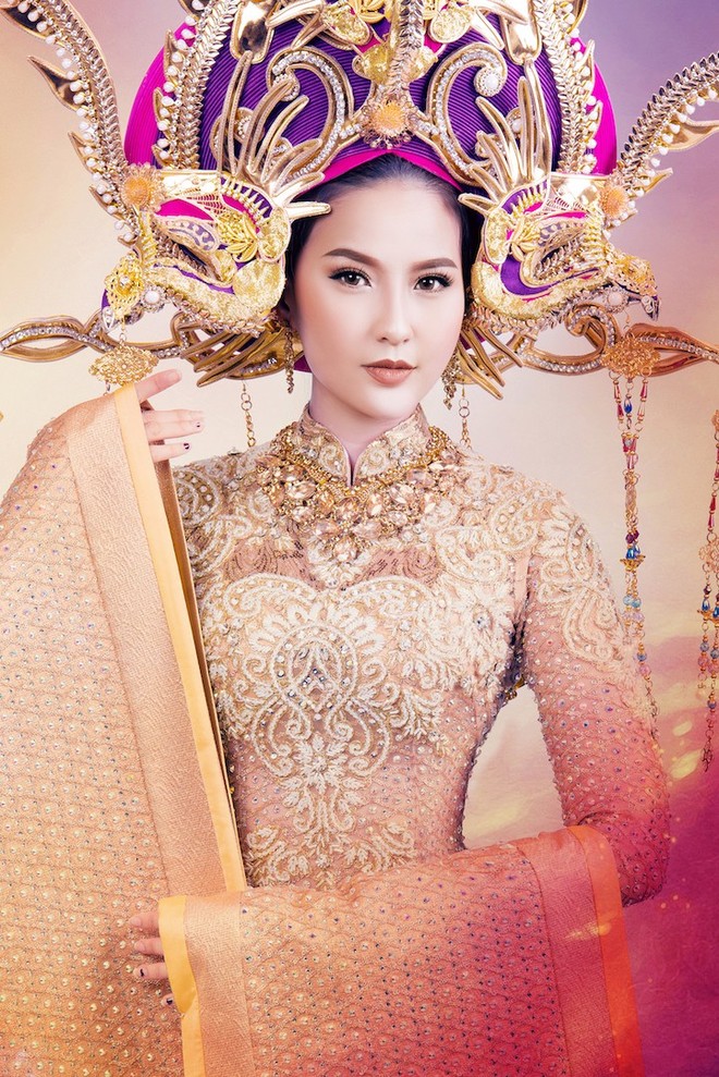 Hoa khôi Khánh Ngân lộng lẫy trong trang phục dân tôc ở Miss Globe - Ảnh 4.