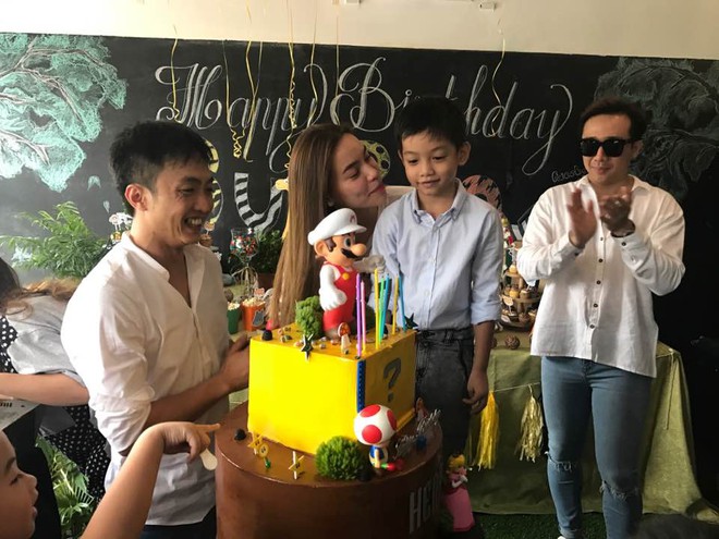 Hồ Ngọc Hà cúi người rửa chân cho con trai nhân dịp sinh nhật 7 tuổi - Ảnh 5.