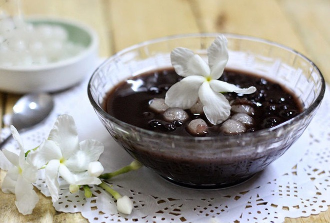 Những món ăn, bài thuốc vừa ngon vừa bổ lại giúp làm đẹp da từ đậu đen - Ảnh 4. Những món ăn, bài thuốc vừa ngon vừa bổ lại giúp làm đẹp da từ đậu đen - Ảnh 4.