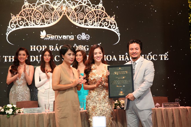 Hoa hậu Đỗ Mỹ Linh chính thức đại diện Việt Nam thi Hoa hậu Thế giới 2017 - Ảnh 1.