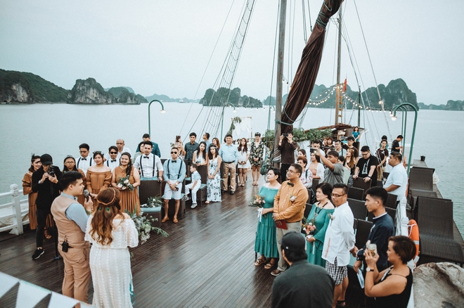 Đám cưới du thuyền đẹp mơ màng giữa sóng nước Hạ Long của cô dâu Philippines không ngại chủ động tìm kiếm tình yêu - Ảnh 10.