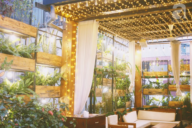 5 quán cafe vừa ấm cúng, vừa đẹp long lanh nên đến ngay trong mùa Giáng sinh - Ảnh 39. 5 quán cafe vừa ấm cúng, vừa đẹp long lanh nên đến ngay trong mùa Giáng sinh - Ảnh 39.