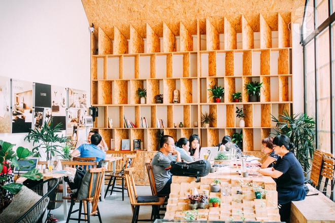 5 quán cafe trong ngõ để tìm tĩnh lặng và yên bình cho những ngày cuối hạ - Ảnh 12. 5 quán cafe trong ngõ để tìm tĩnh lặng và yên bình cho những ngày cuối hạ - Ảnh 12.