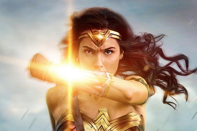 Wonder Woman Gal Gadot đáp trả về việc được trả cát-xê thấp đến kinh ngạc - Ảnh 1.