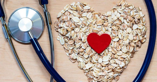 Giảm cholesterol với những phương pháp tự nhiên đơn giản, ngăn chặn bệnh tim mạch - Ảnh 1.