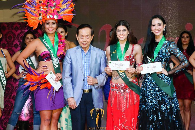 Tự tin hát tiếng Anh, Hà Thu giành huy chương phần thi tài năng Miss Earth - Ảnh 2.