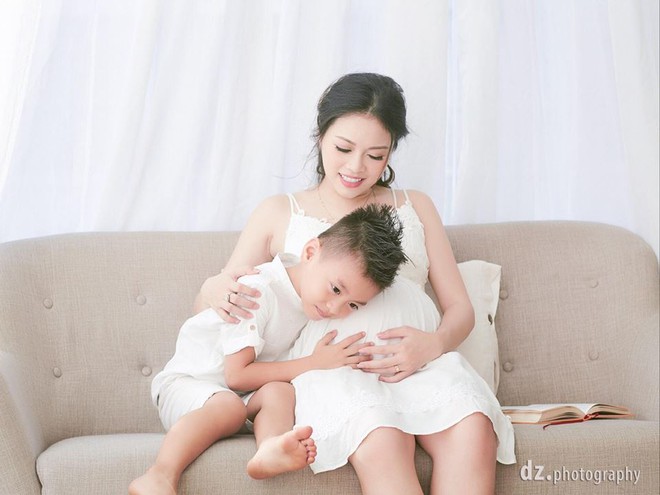 Hotmom Hằng túi lại khiến chị em ghen thầm với bộ ảnh bầu lần 3 đẹp viên mãn bên chồng con - Ảnh 11.