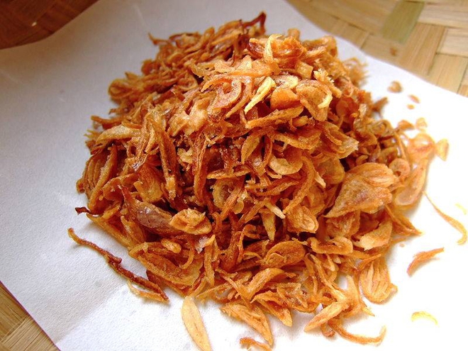 To get crispy and crunchy shallots, must have this ingredient - Photo 1.