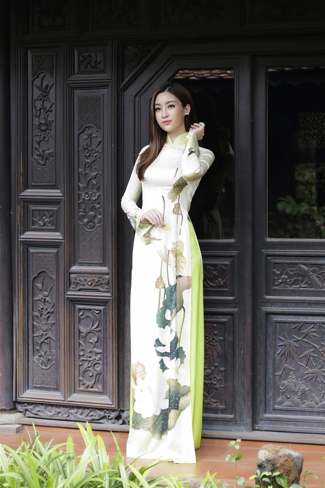 Xao xuyến trước vẻ ngọt ngào của Hoa hậu Mỹ Linh bên đàn bầu - Ảnh 7.