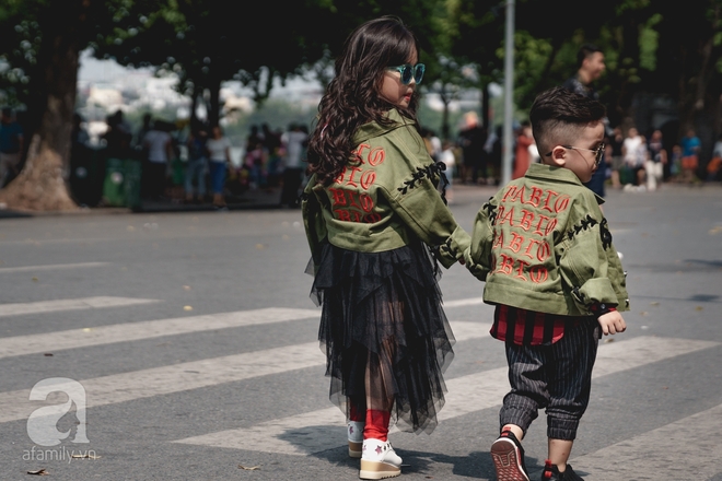 Vietnam International Fashion Week: Mới ngày đầu mà các nhóc tì đã đổ bộ xuống phố với street style chất phát ngất thế này - Ảnh 11.