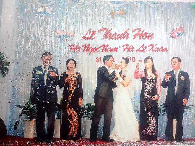 H&agrave;nh tr&igrave;nh 7 năm gian tru&acirc;n của người vợ trẻ: Cưới chồng, chồng biến mất v&agrave; t&igrave;m đường trở về từ tay nh&acirc;n t&igrave;nh - Ảnh 2.