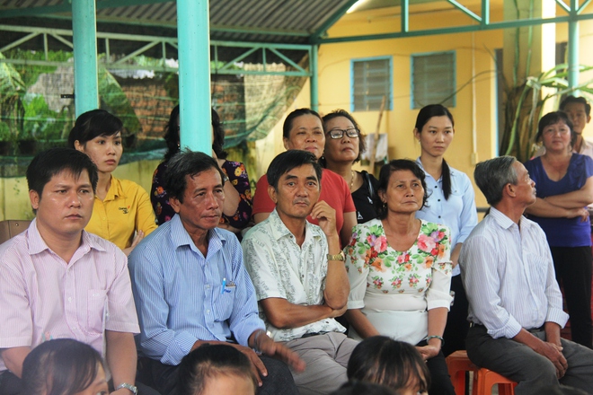 Trẻ em miền quê được giáo dục để tránh bị dâm ô trong phiên tòa giả định tại trường học - Ảnh 3. Trẻ em miền quê được giáo dục để tránh bị dâm ô trong phiên tòa giả định tại trường học - Ảnh 3.