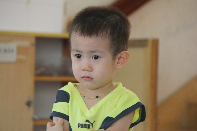 Bé trai 2 tuổi bị bỏ rơi ở cổng BV Từ Dũ: Để bé lại Sài Gòn ít hôm hi vọng gia đình đến đón - Ảnh 5.