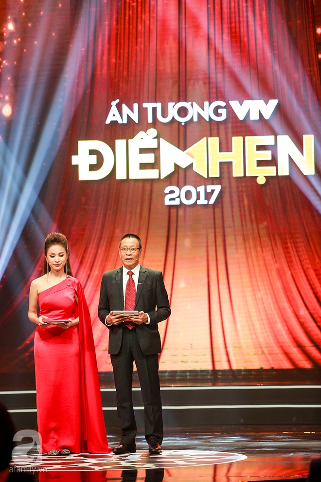 Nhận giải VTV Awards, Bảo Thanh xúc động: Cám ơn chồng vì đã luôn ở bên em! - Ảnh 1.