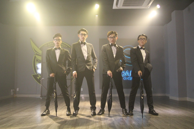 Ngây ngất xem màn hóa thân thành Mật vụ Kingsman của Quang Đăng - Ảnh 4. Ngây ngất xem màn hóa thân thành Mật vụ Kingsman của Quang Đăng - Ảnh 4.