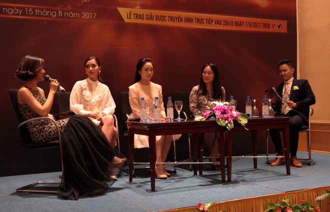 Nàng dâu Bảo Thanh bất ngờ đối đầu với mẹ chồng Lan Hương tại VTV Awards 2017 - Ảnh 5.