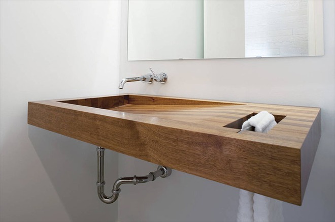 Chẳng cần nhiều, một chiếc bồn rửa tay bằng gỗ cũng đủ mang nét tự nhiên ngập tràn phòng tắm - Ảnh 4.
