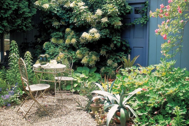 18 cách cực hay mà đơn giản để làm mới sân vườn nhà bạn - Ảnh 7.