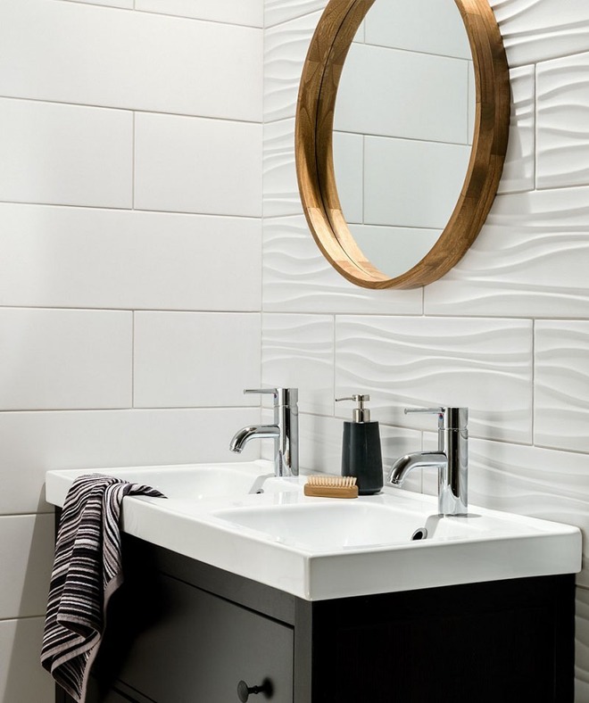 Phòng tắm trở nên sang chảnh bất ngờ với bức tường sử dụng gạch ốp 3D - Ảnh 1.