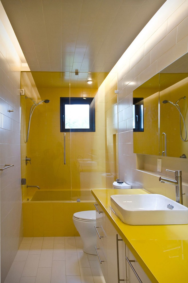 Những căn phòng tắm với sắc vàng tươi khiến bạn thấy sảng khoái ngay khi vừa bước vào - Ảnh 3.