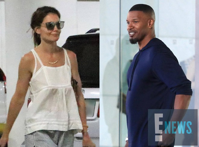 Katie Holmes và bạn trai da màu Jamie Foxx lại bị bắt gặp xuất hiện ở Los Angeles - Ảnh 1.