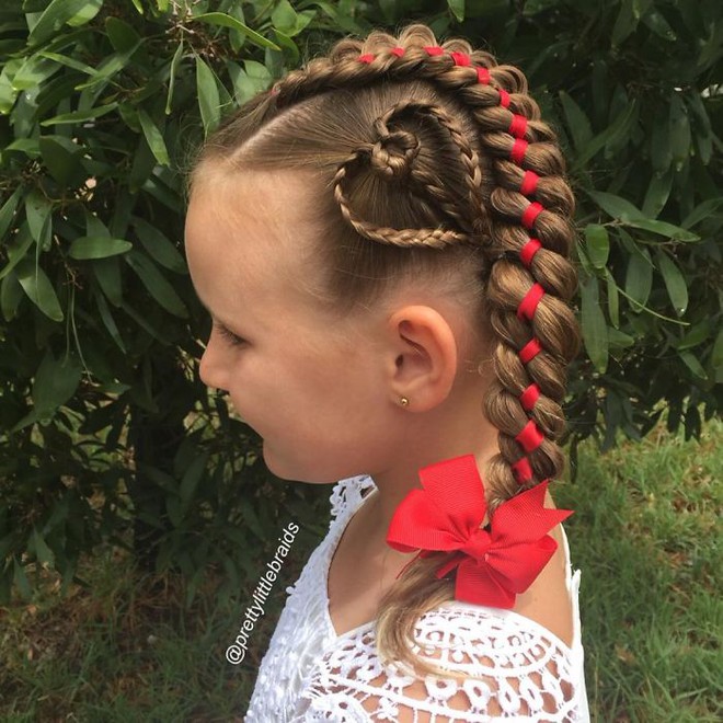 Học bà mẹ khéo tay tết tóc đẹp lạ cho con gái đi chơi Tết - Ảnh 8.