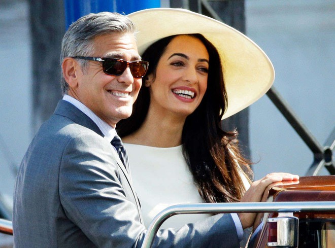 Lộ ảnh cặp sinh đôi, George Clooney dọa kiện tạp chí Pháp - Ảnh 2.