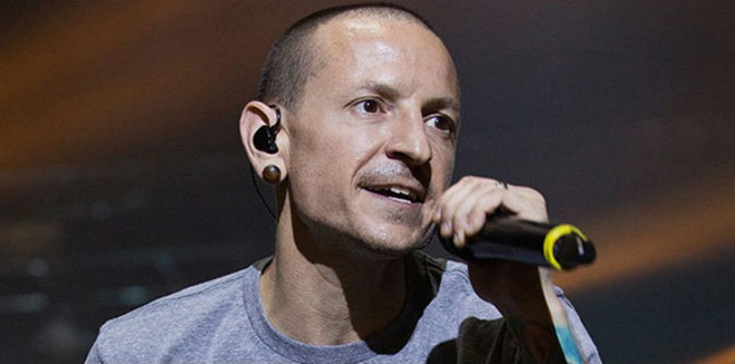 Bạn bè dựng sân khấu hát trong đám tang thủ lĩnh Linkin Park - Ảnh 3.
