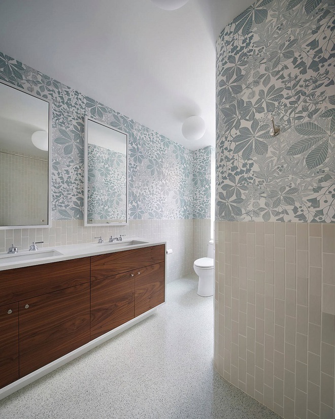 15 thiết kế dưới đây sẽ chứng tỏ cho bạn thấy sự quan trọng trong trang trí tường nhà tắm - Ảnh 6.