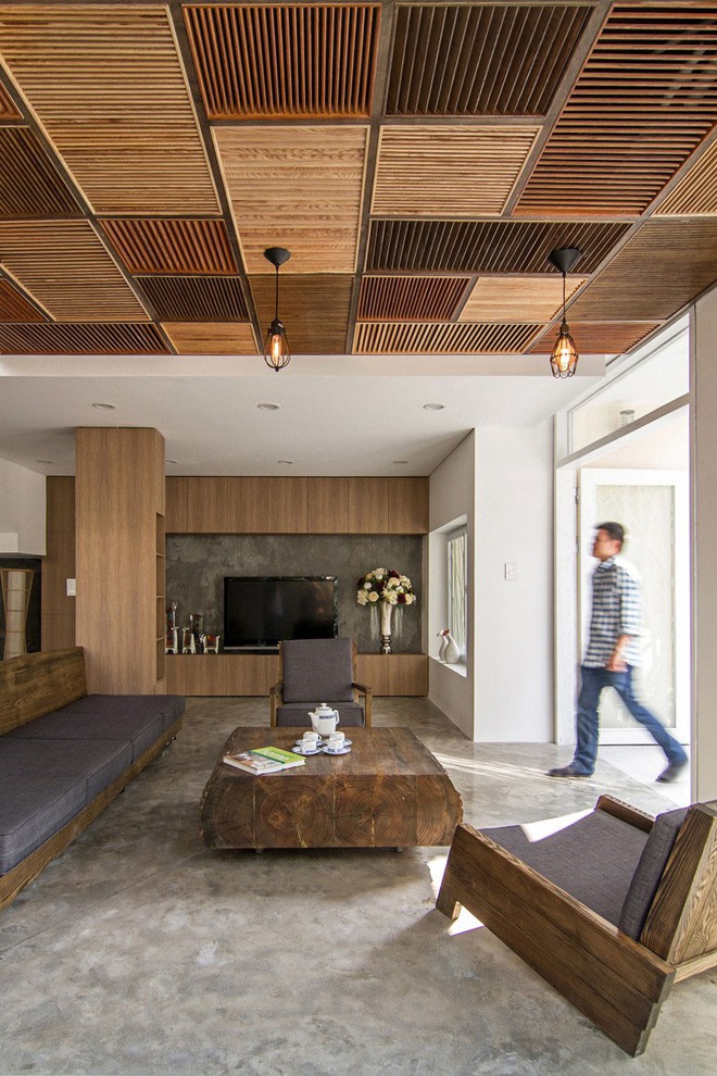 Muốn không gian sống ấm cúng nhớ đừng bỏ lỡ kiểu trần nhà bằng gỗ - Ảnh 1.