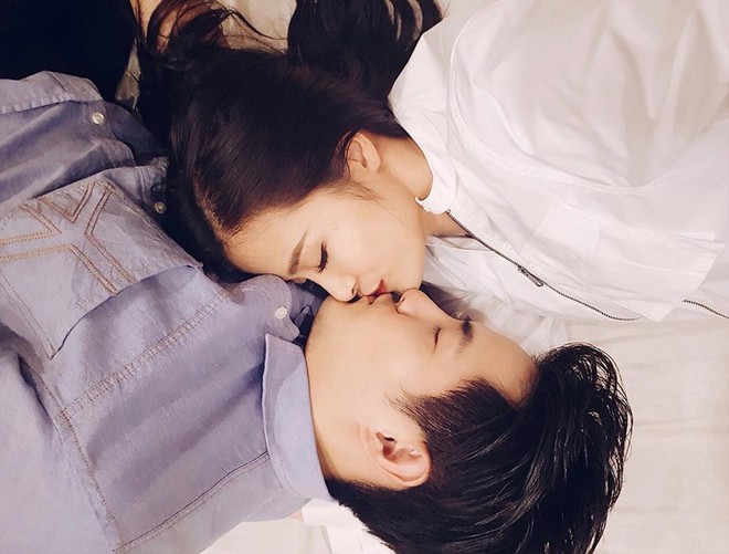 Soi nhất cử nhất động của sao Việt (19/8) - Ảnh 1.