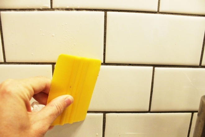 Bày mẹo nhỏ giúp bạn làm sạch tường bếp khỏi những vết bẩn và vàng ố từ dầu mỡ - Ảnh 7.