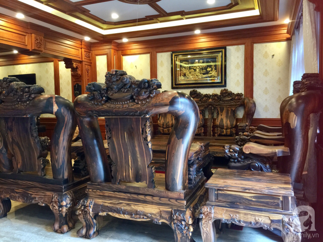 Choáng ngợp khi ngắm cận cảnh căn biệt thự toàn gỗ quý siêu sang giá 55 tỷ ở quận Tân Bình, TP.HCM - Ảnh 8.