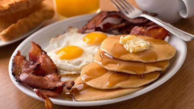 Các nhà khoa học tin rằng ăn sáng đều đặn chống lại bệnh trầm cảm - Ảnh 2.