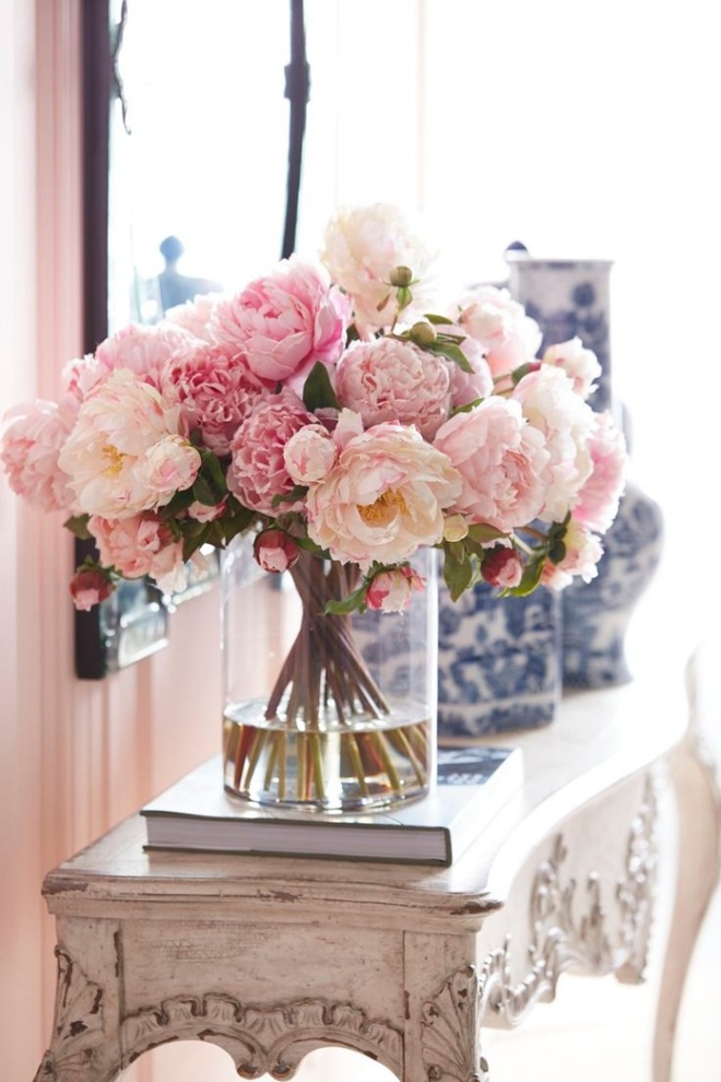 Các kiểu cắm hoa tươi đơn giản mà ấn tượng cho nhà đẹp dịp năm mới - Ảnh 6.