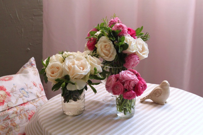 Các kiểu cắm hoa tươi đơn giản mà ấn tượng cho nhà đẹp dịp năm mới - Ảnh 8.