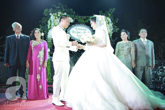 Nghi vấn Quán quân Vietnam Idol 2014 Nhật Thủy có bầu 4 tháng trong đám cưới với bạn doanh nhân - Ảnh 6.