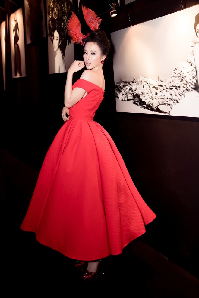 Angela Phương Trinh xuất hiện với thần thái quyến rũ, đội mũ cánh chim tỏa sáng trên thảm đỏ thời trang - Ảnh 5.