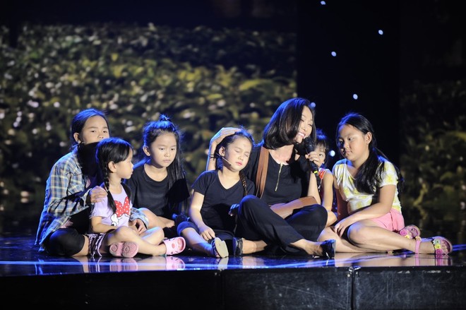 Phiên bản cải lương của Lô tô lấy nước mắt người xem nhờ tài diễn xuất của dàn diễn viên nhí - Ảnh 9. Phiên bản cải lương của Lô tô lấy nước mắt người xem nhờ tài diễn xuất của dàn diễn viên nhí - Ảnh 9.
