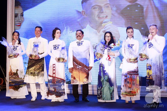Vắng mặt vợ đại gia, Bình Minh vẫn tươi tắn đến họp báo phim - Ảnh 15. Vắng mặt vợ đại gia, Bình Minh vẫn tươi tắn đến họp báo phim - Ảnh 15.