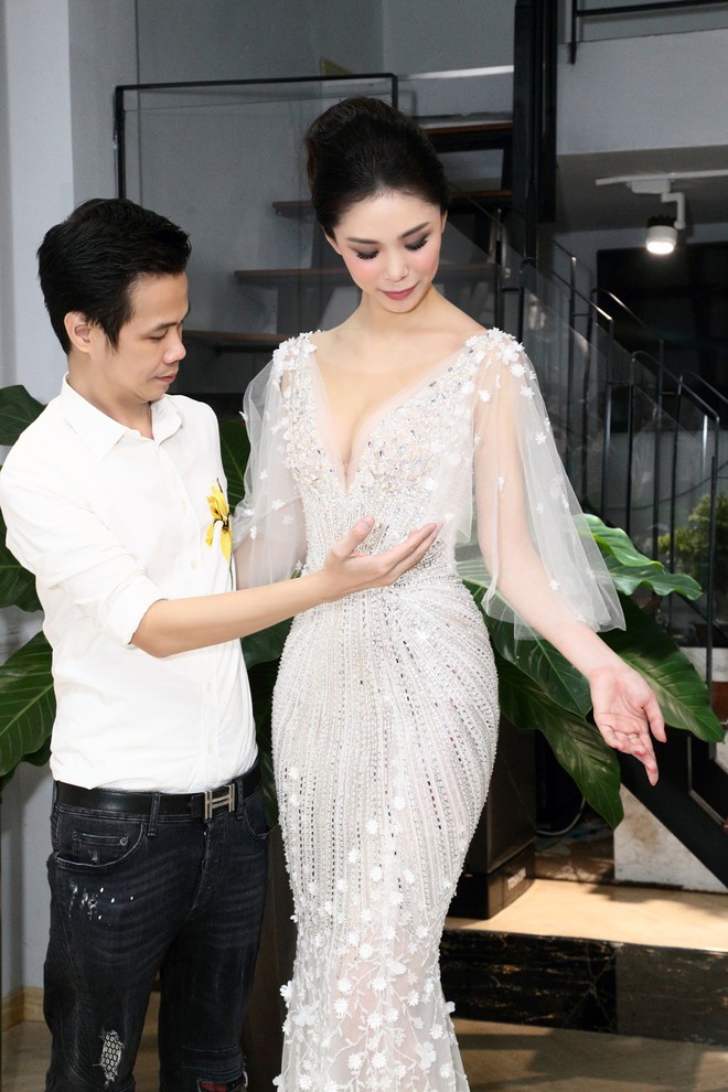 Hoa hậu Hoàn vũ Riyo Mori đẹp gợi cảm khi trở lại Việt Nam  - Ảnh 6.