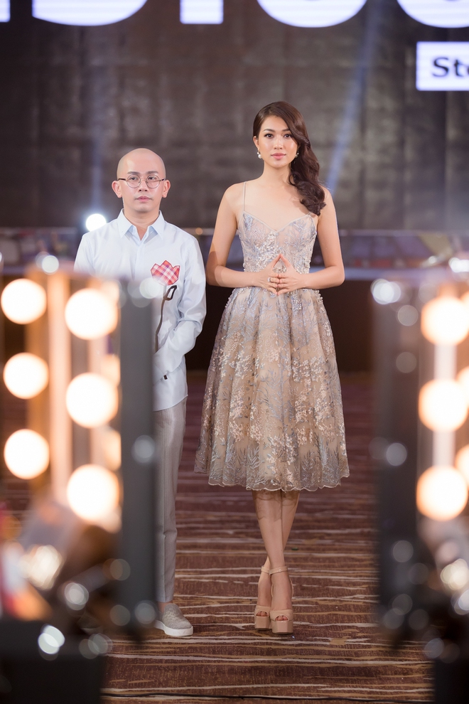Lệ Hằng cực gợi cảm khi làm host “Tôi là Hoa hậu Hoàn vũ Việt Nam” - Ảnh 1.
