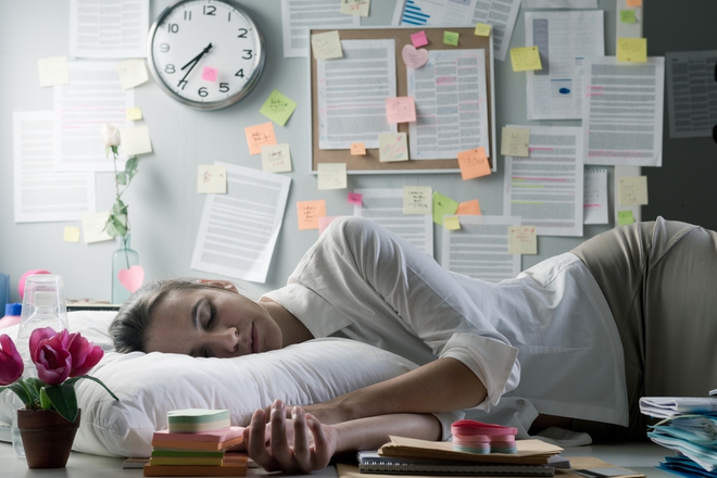 Làm 7 điều này trong phòng ngủ phần nào giúp bạn ngủ ngon hơn rất nhiều - Ảnh 2.