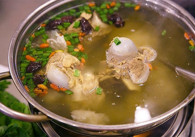 If the broth is cloudy, do a few things to make it clear - Photo 1.