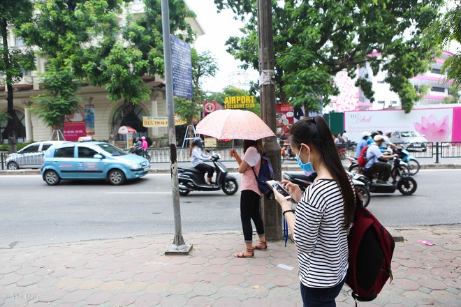 Đoạn đường từ Chùa Bộc đến Đại Cồ Việt bỗng dưng bốc mùi hôi thối khó chịu - Ảnh 5.