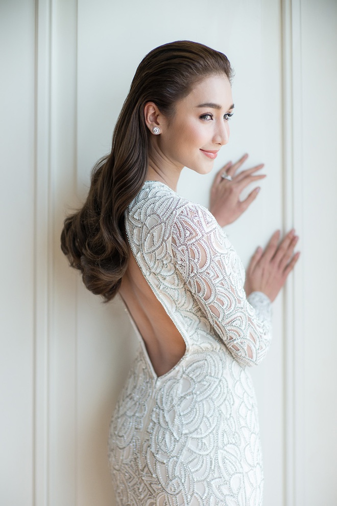 Đám cưới triệu đô sang chảnh hết nấc của mỹ nhân đẹp nhất nhì Thái Lan với nhẫn kim cương 5 carat, 6 bộ váy - Ảnh 33.
