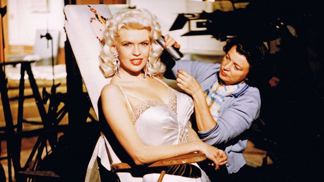 Tình sử cô đào bốc lửa ngang ngửa Marilyn Monroe: Đổi 3 đời chồng nhanh hơn thay áo, người tình nhiều không đếm xuể - Ảnh 2. Tình sử cô đào bốc lửa ngang ngửa Marilyn Monroe: Đổi 3 đời chồng nhanh hơn thay áo, người tình nhiều không đếm xuể - Ảnh 2.