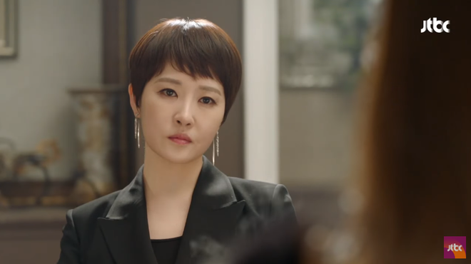 Điều gì ở Kim Hee Sun khiến Kim Sun Ah luôn nhìn cô bằng ánh mắt ngưỡng mộ? - Ảnh 2.