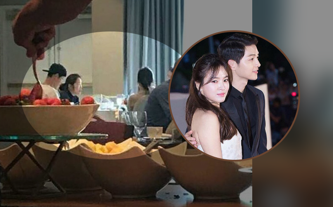 Bắt gặp Song - Song giản dị đi ăn tại Los Angeles, hé lộ chuyện đã về Hàn Quốc - Ảnh 1.