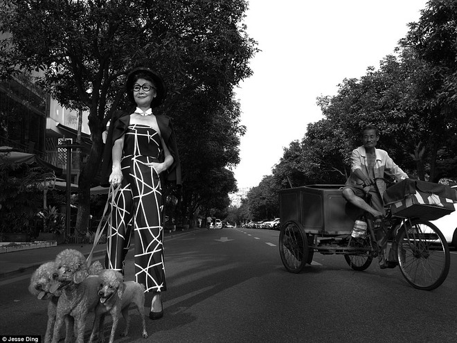 Cụ bà 73 tuổi chất như fashionista, lái mô tô, cưỡi ngựa trên Tây Tạng, nhiều người trẻ tuổi còn thua xa - Ảnh 10. Cụ bà 73 tuổi chất như fashionista, lái mô tô, cưỡi ngựa trên Tây Tạng, nhiều người trẻ tuổi còn thua xa - Ảnh 10.